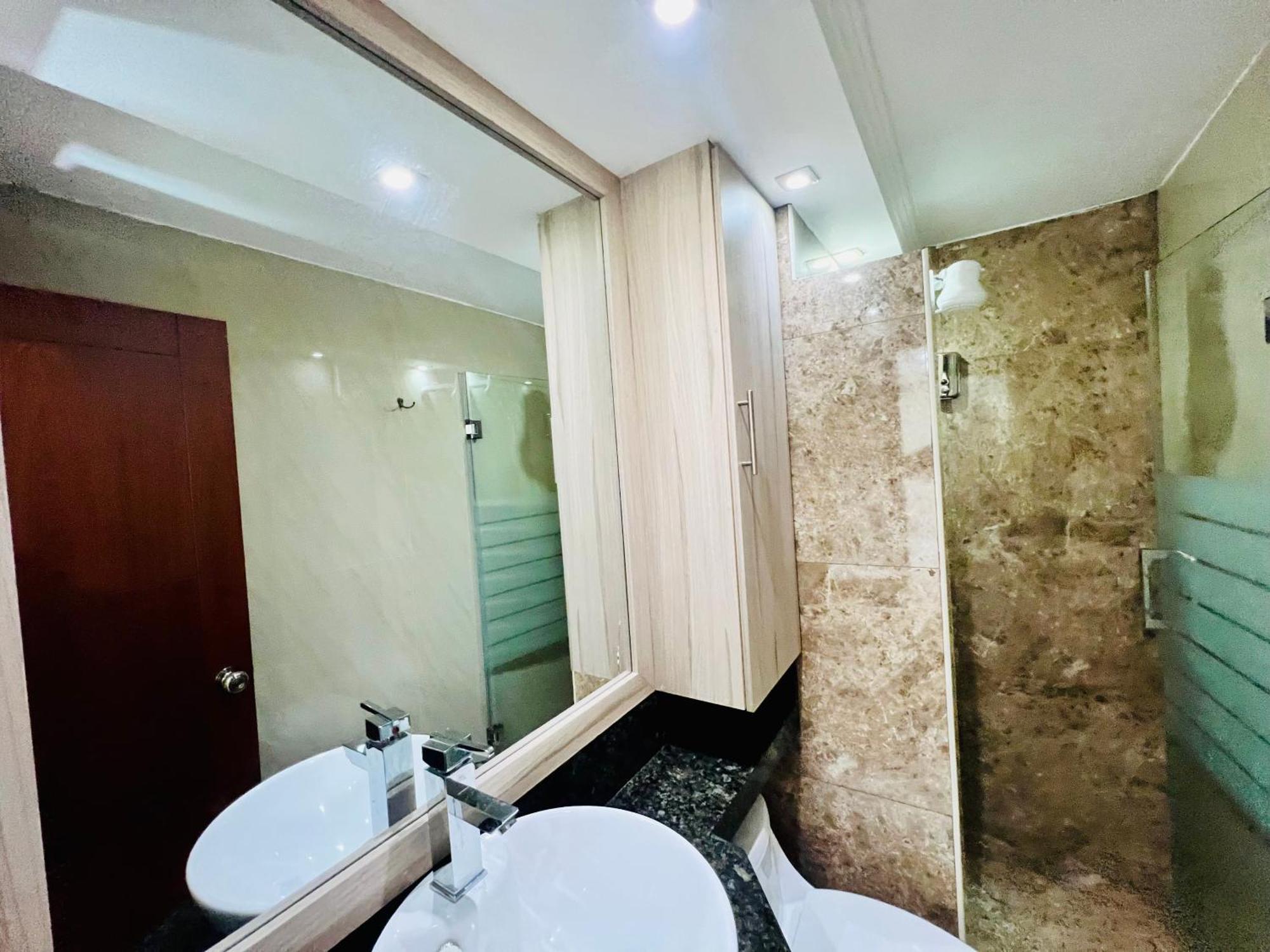 Sol Y Confort Suites Machala Exteriör bild